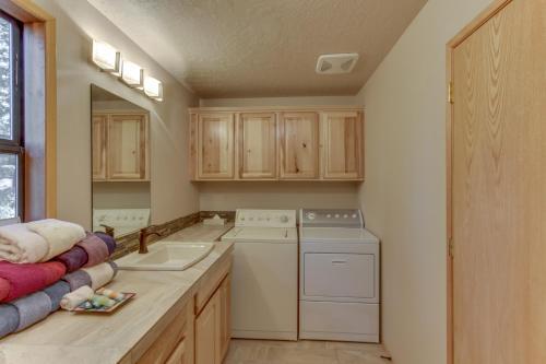 17066 Cooper Drive-spring River Lodge