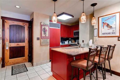 1106 Trappeur's Lodge, Trappeur's Crossing