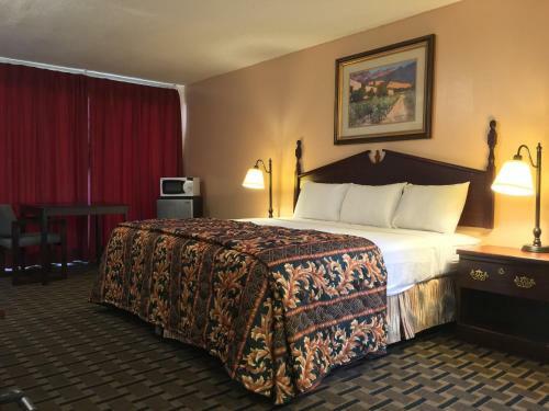 Gray Plaza Motel, Marion Il