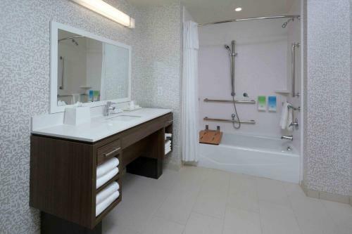 Hotel Home2 Suites By Hilton Duncan
