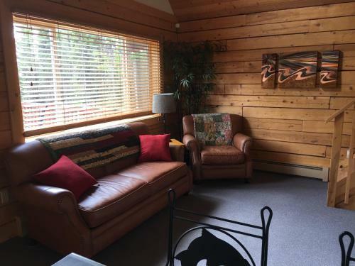 Kenai River Log Cabin