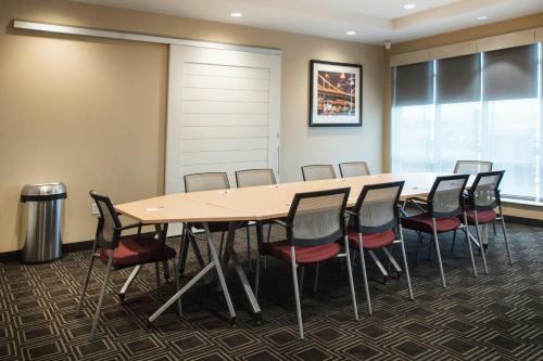 Hotel Towneplace Suites By Marriott Pittsburgh Cranberry Township