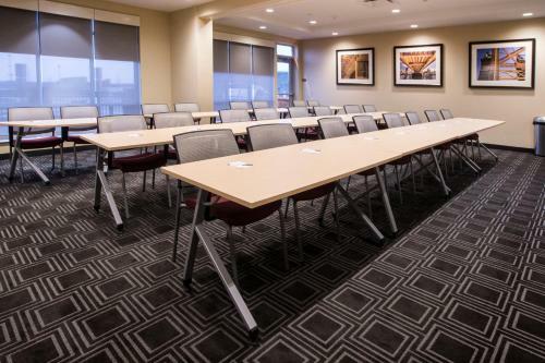 Hotel Towneplace Suites By Marriott Pittsburgh Cranberry Township