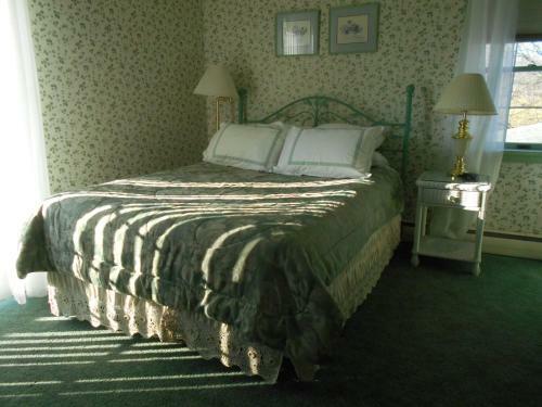 West Ridge Bed & Breakfast