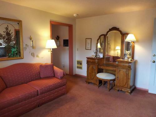 West Ridge Bed & Breakfast