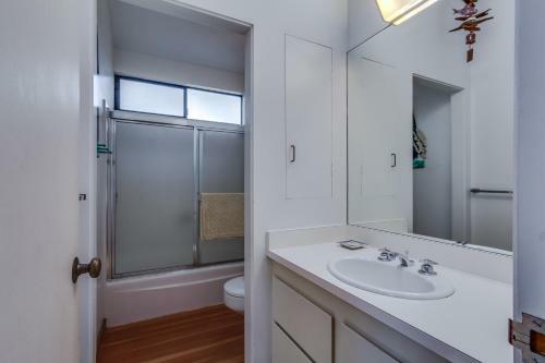 Captain's Cabin