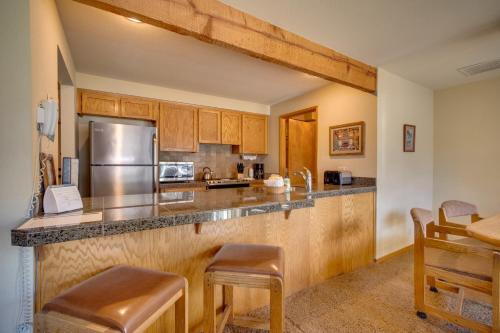 16 Quelah Condo