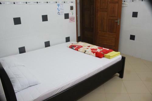 Hostal H&t Hotel