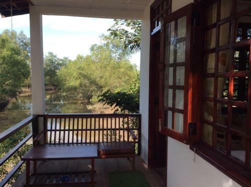 Quoc Phuong Riverside Homestay