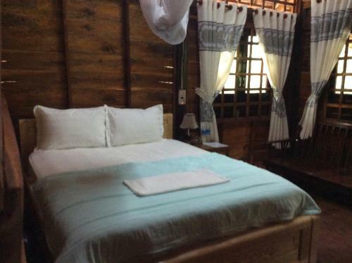 Quoc Phuong Riverside Homestay