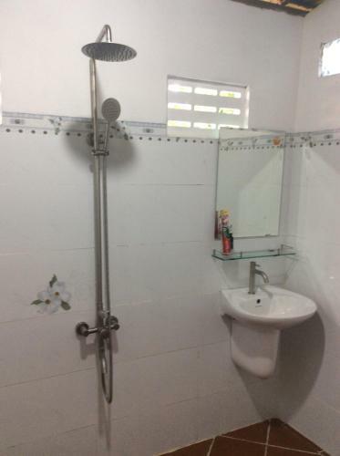 Quoc Phuong Riverside Homestay