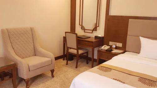 Duc Huy Grand Hotel
