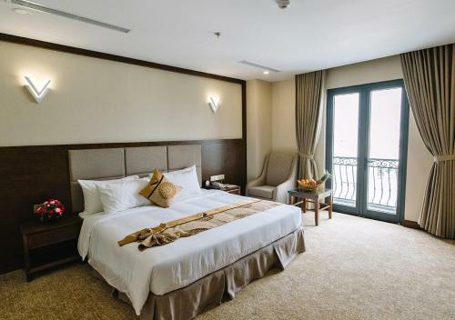 Duc Huy Grand Hotel