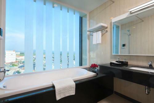 Royal Palace Hotel