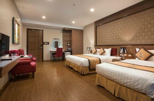 Royal Palace Hotel