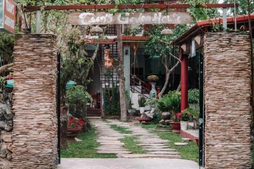 Phong Nha-tuan Garden House