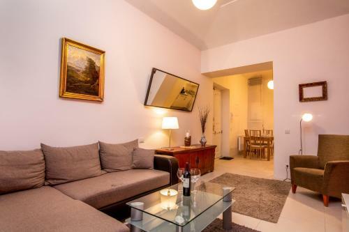 Apartamento Lesser Town Suites Near Petrin Park