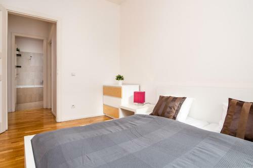 Apartamento Lesser Town Suites Near Petrin Park
