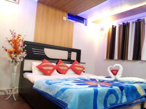 Hotel Haveli Taragarh Palace