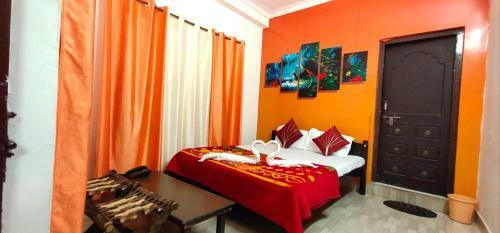 Hotel Haveli Taragarh Palace