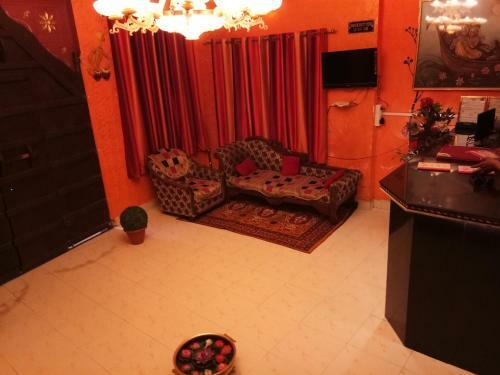 Hotel Haveli Taragarh Palace