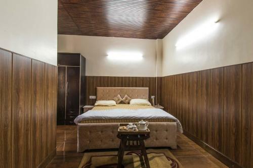 Lodge Aishnee Bagh By Vista Rooms