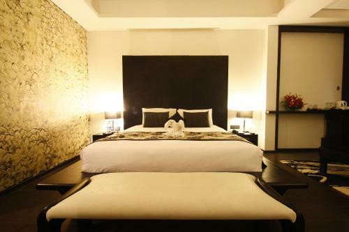 Hotel Grand Estancia Salem