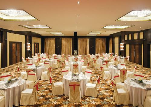 Hotel Grand Estancia Salem