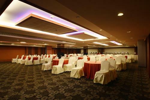Hotel Grand Estancia Salem