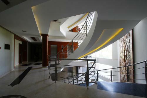 Hotel Grand Estancia Salem
