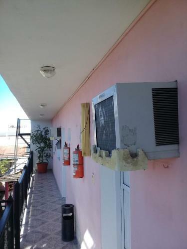 Dennisse Hotel