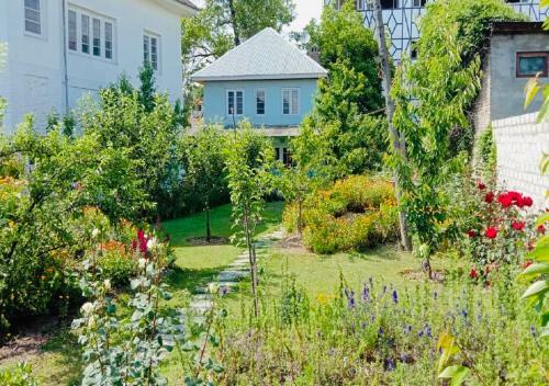 Bed & Breakfast Sukhniketan Cottage Srinagar