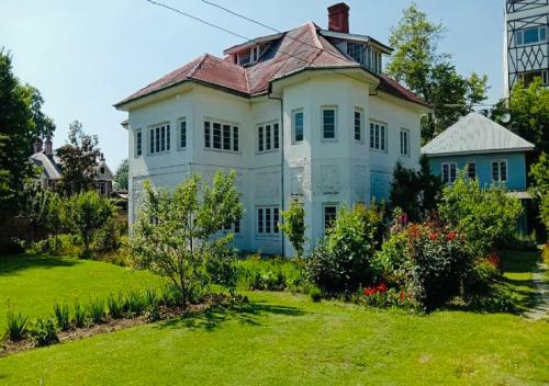 Bed & Breakfast Sukhniketan Cottage Srinagar