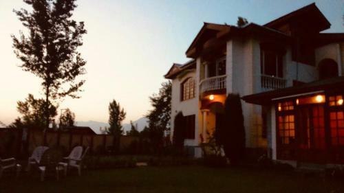 Hotel Asif Heritage And Resorts