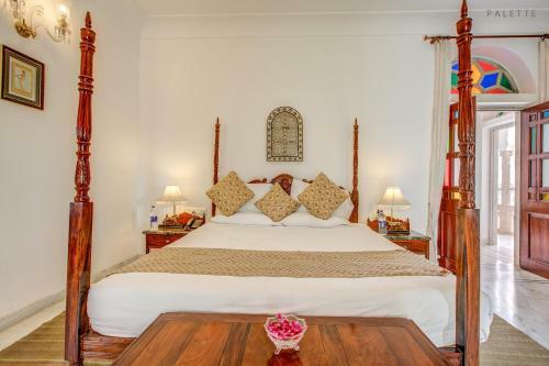 Hotel Talabgaon Castle Heritage Resort