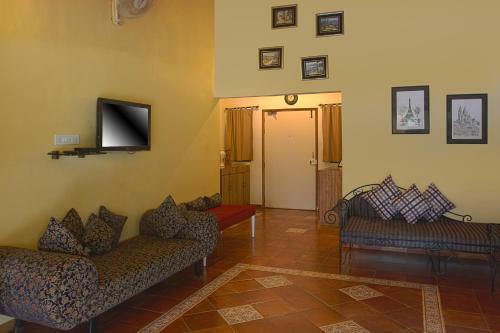 Hotel Golden Fields Resort