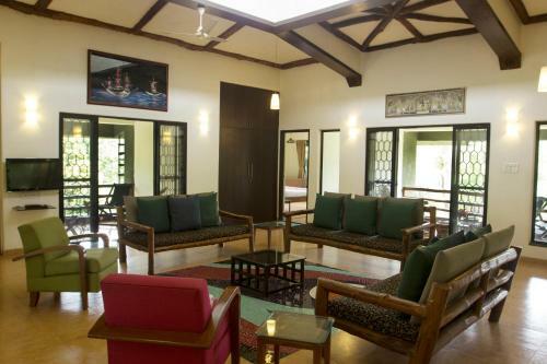 Hotel Golden Fields Resort