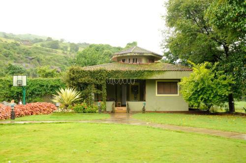 Hotel Golden Fields Resort