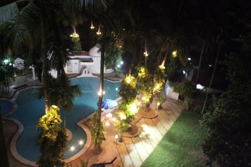 Hotel Parisutham