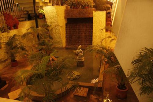 Hotel Parisutham