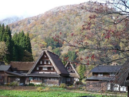 Gokayama Onsen Akaokan