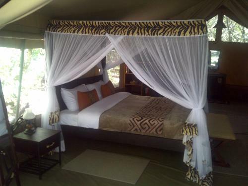 Lodge Mara River Camp