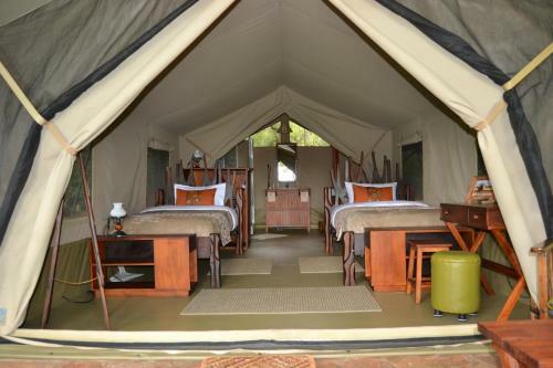 Lodge Mara River Camp