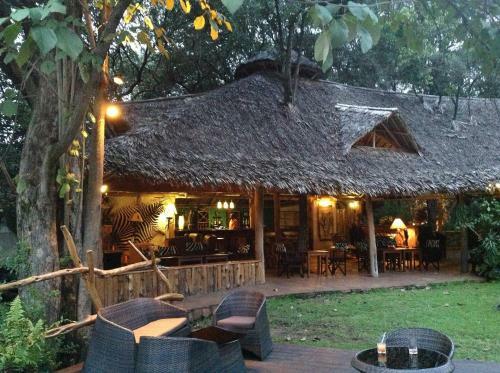 Lodge Mara River Camp