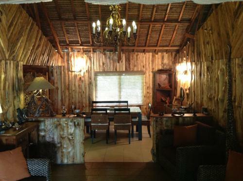 Lodge Mara River Camp