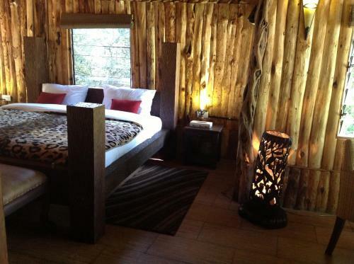 Lodge Mara River Camp
