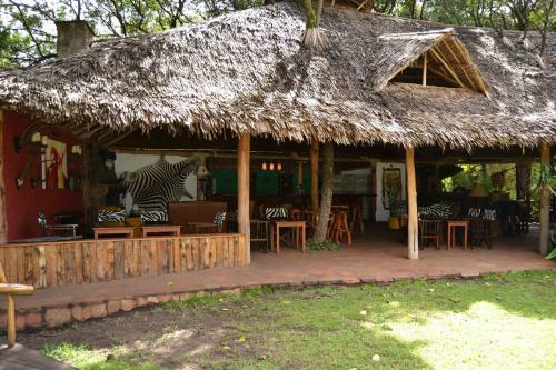 Lodge Mara River Camp