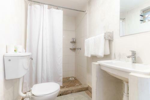 Baobab Beach House Bed And Breakfast