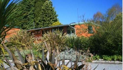 Kiwi Park Motels & Holiday Park