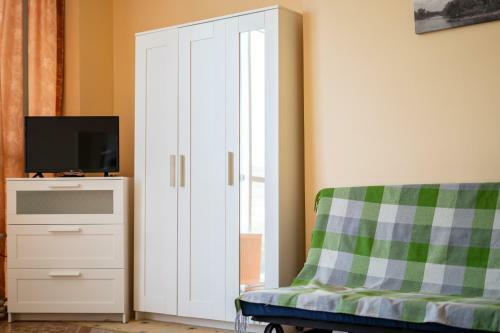 Apartment On Portovaya 14